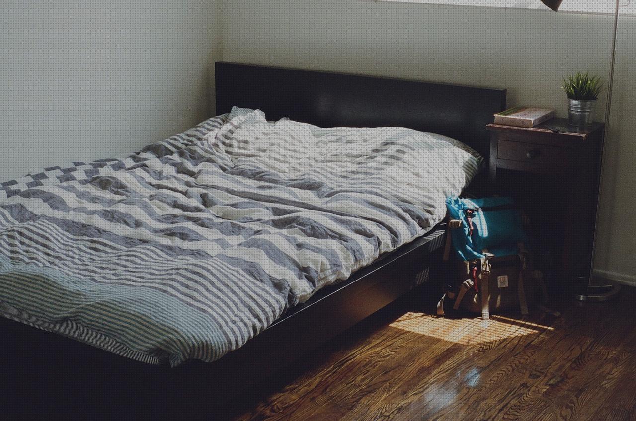 Análisis de las 18 mejores almohadas duras bajo análisis