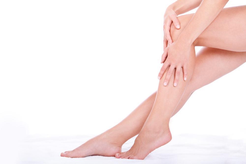 woman-applying-moisturizer-cream-on-the-legs.jpg